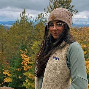 Meet your Posher, Dinah